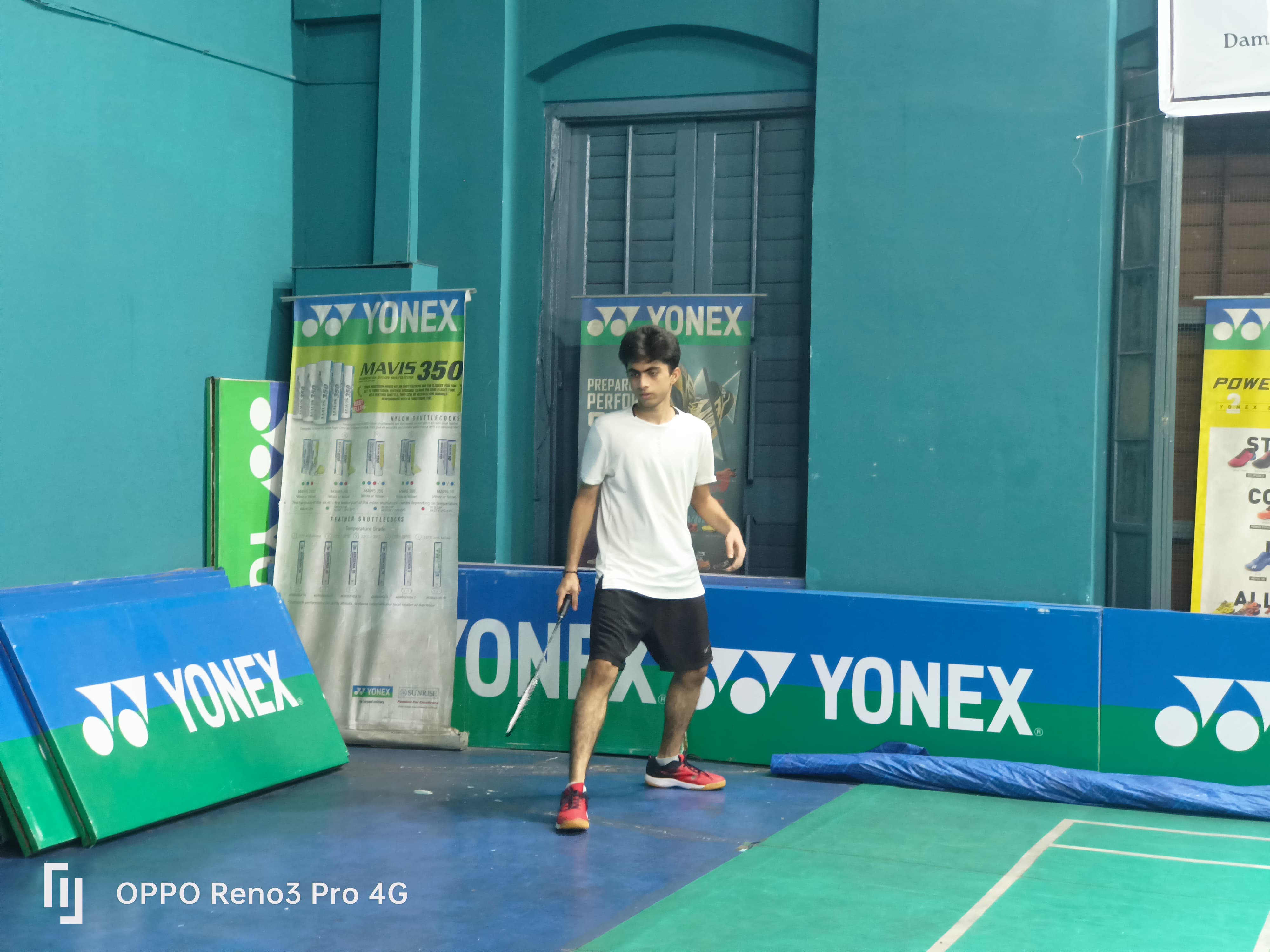 The Pavilion Sports Club - Badminton