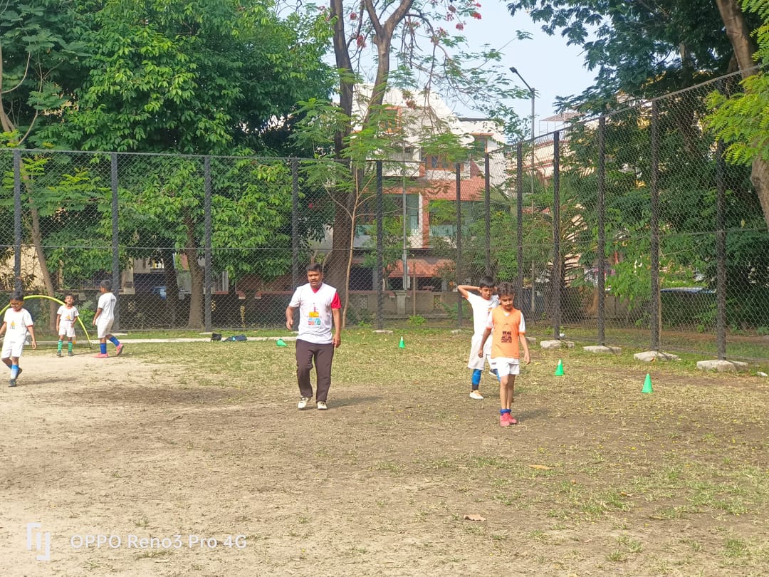 Warming Up Kids-Maidan